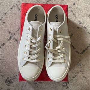 New Converse all star Ox Blocked Nubuck size 8